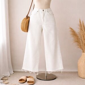 Hidden Jeans Los Angeles White Cropped Wide Leg Raw Hem Denim Size 29